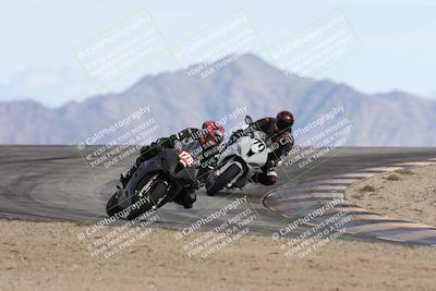 media/Nov-16-2025-Race Pace (Sun) [[8c5fa54630]]/Non Verified Riders (1st 20 Minutes)/6-Turn 12 (2pm)/